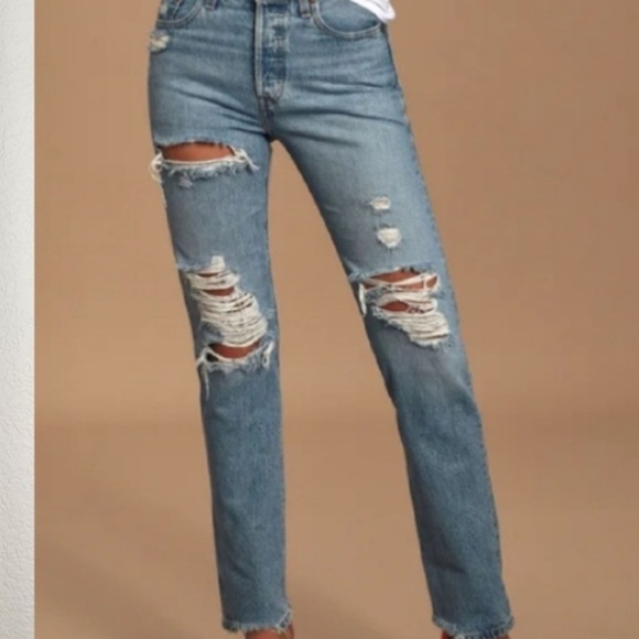 LEVI 501 distressed light wash high rise jean - Picture 1 of 11